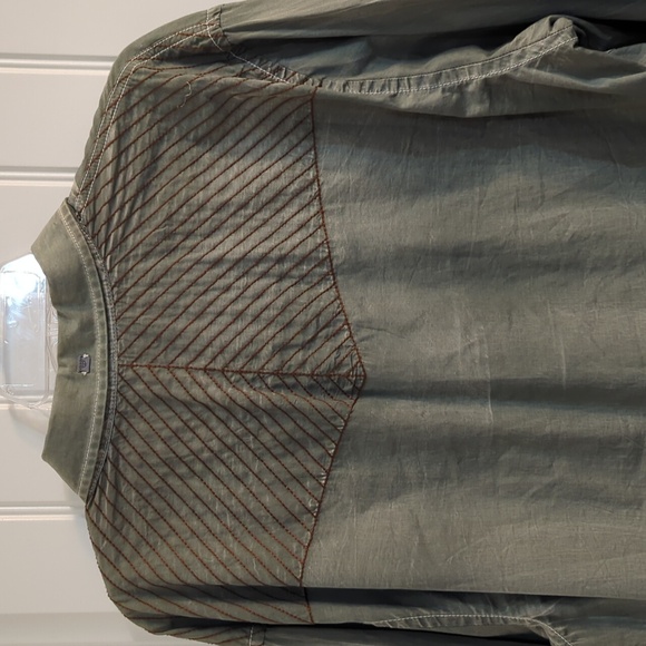 Roar Men's Shirt - Picture 7 of 9